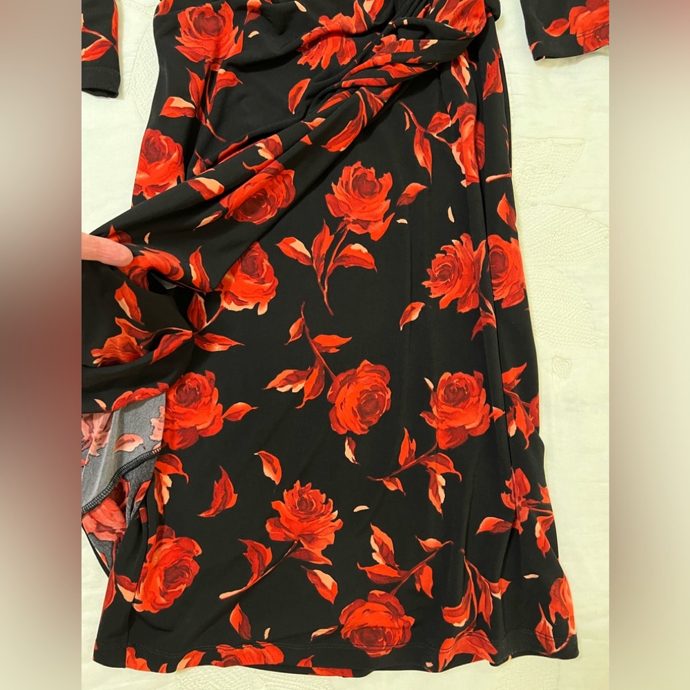 Roses Stretchy Dress  M